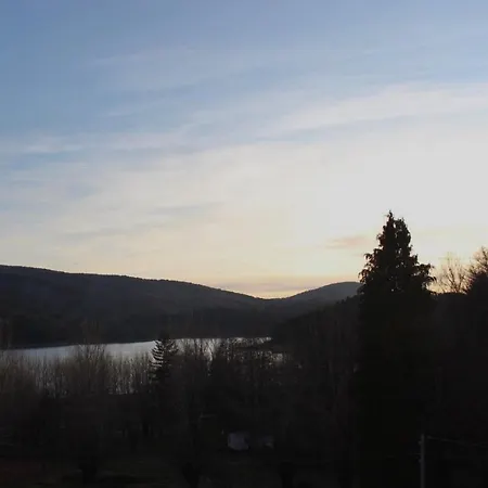 דירה Miralago לוריקה